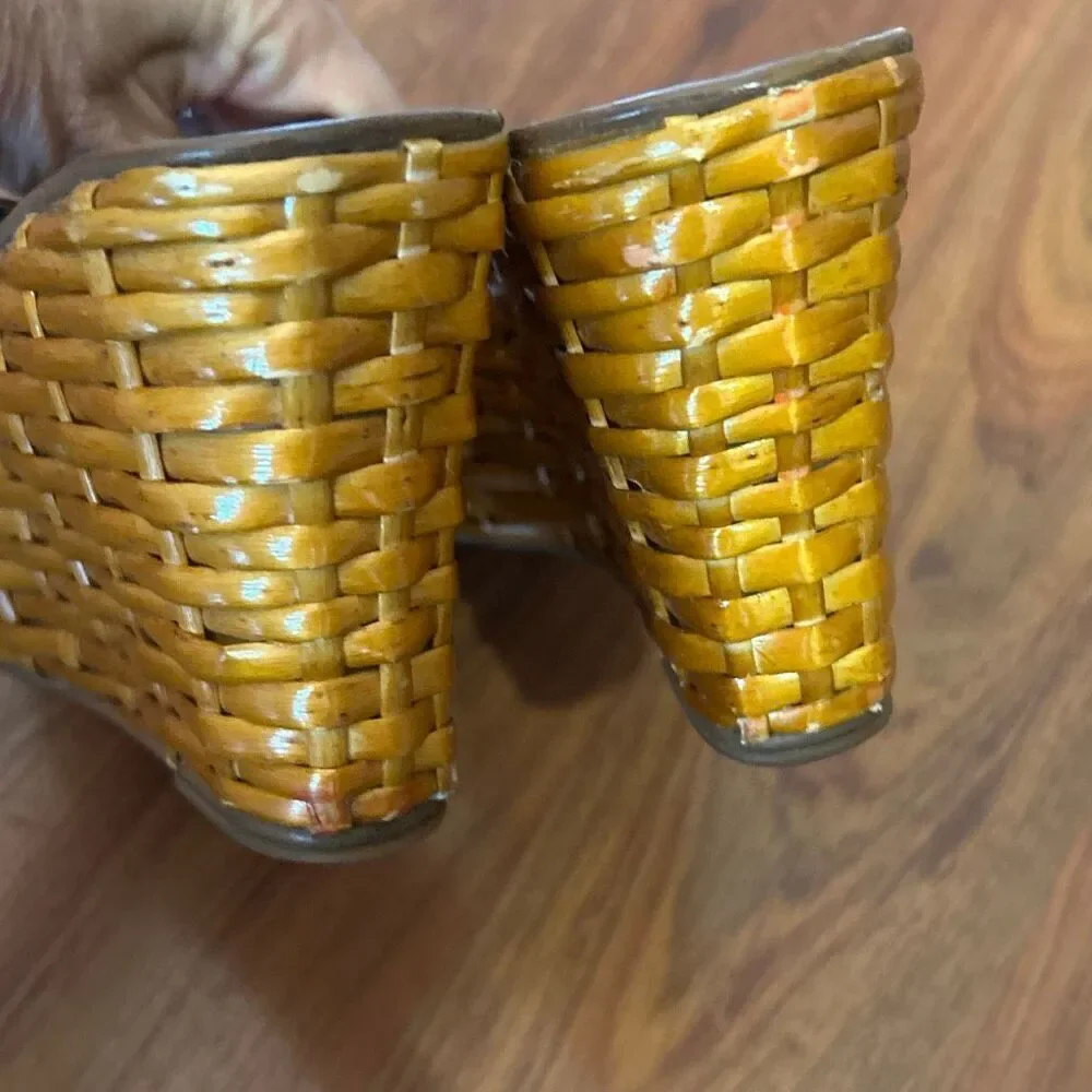 Charles Jourdan Paris rattan wedges size 5 (runs like a 6) brown